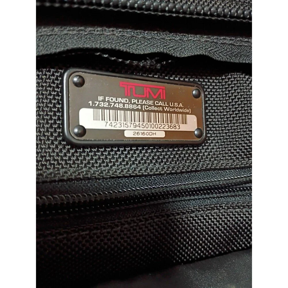 TUMI Briefcase Black 26160DH Business Bag Durable Expandable Pockets 13x17 Used